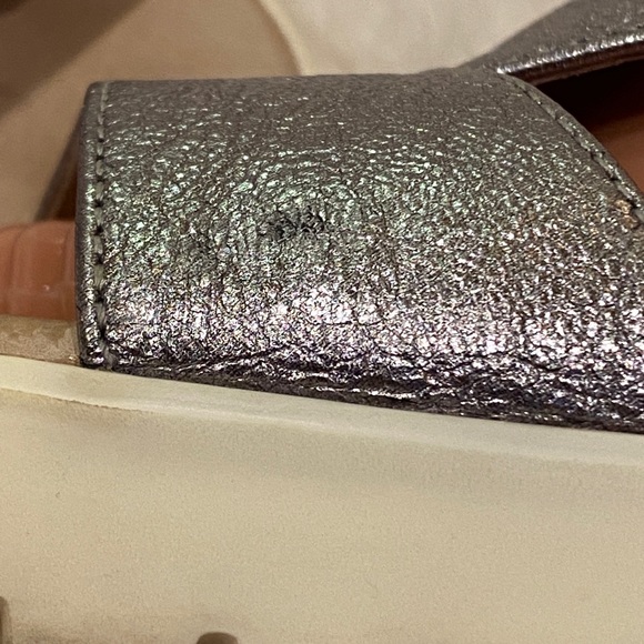 Johnston & Murphy Carly Metallic Silver Colored Comfort Wedge Sandals Size 9 EUC - Picture 9 of 12